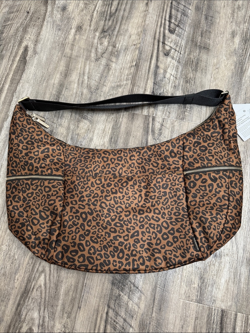 NWT Lululemon Large Slouchy Sling Bag 13L
Metal Hardware Leopard - Picture 5 of 8